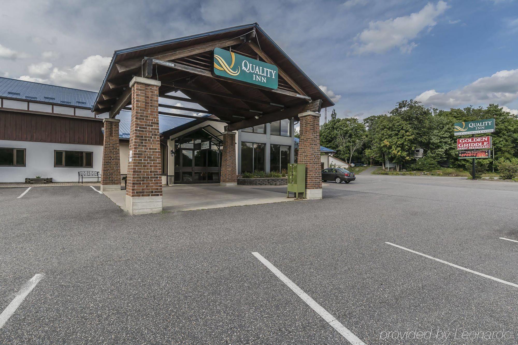 Quality Inn & Conference Centre Parry Sound Exterior foto